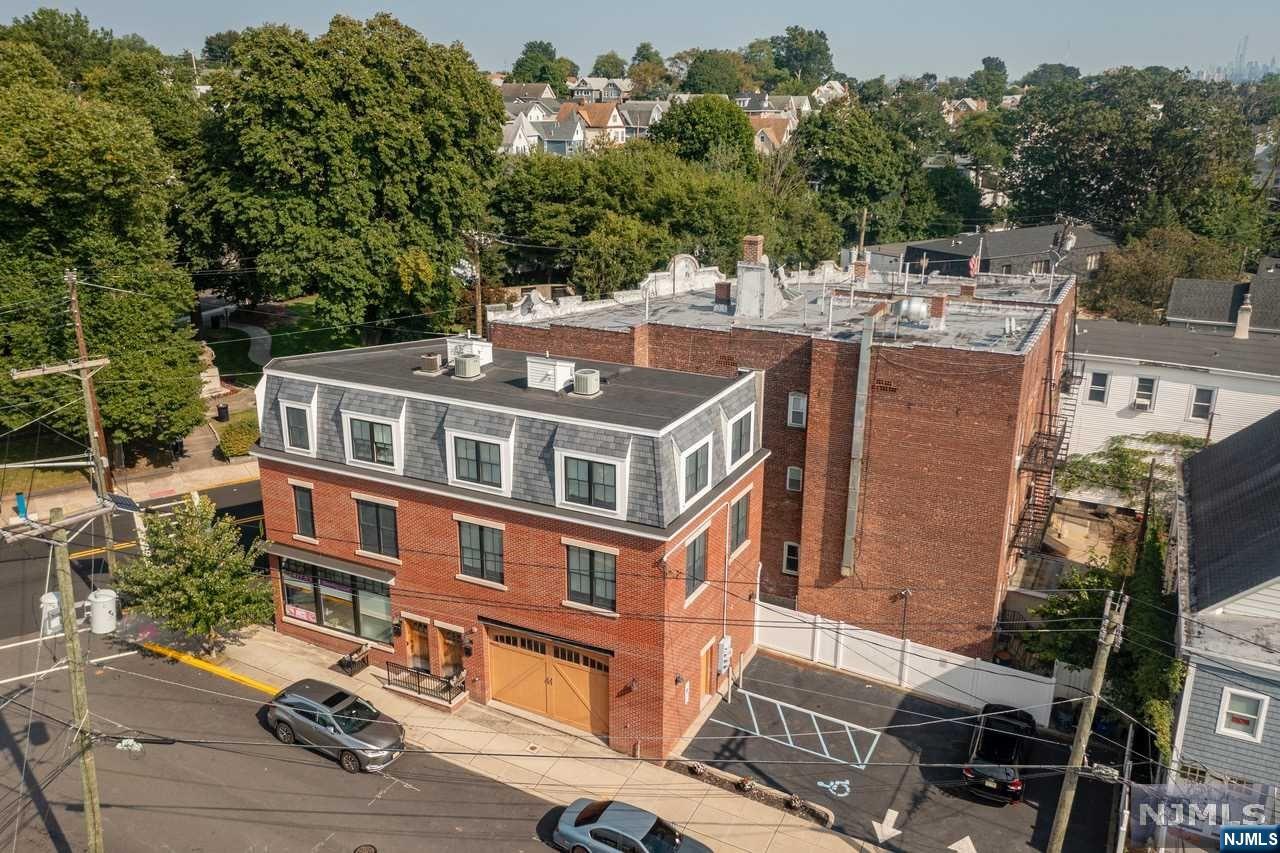 368 Paterson Avenue — photo 15