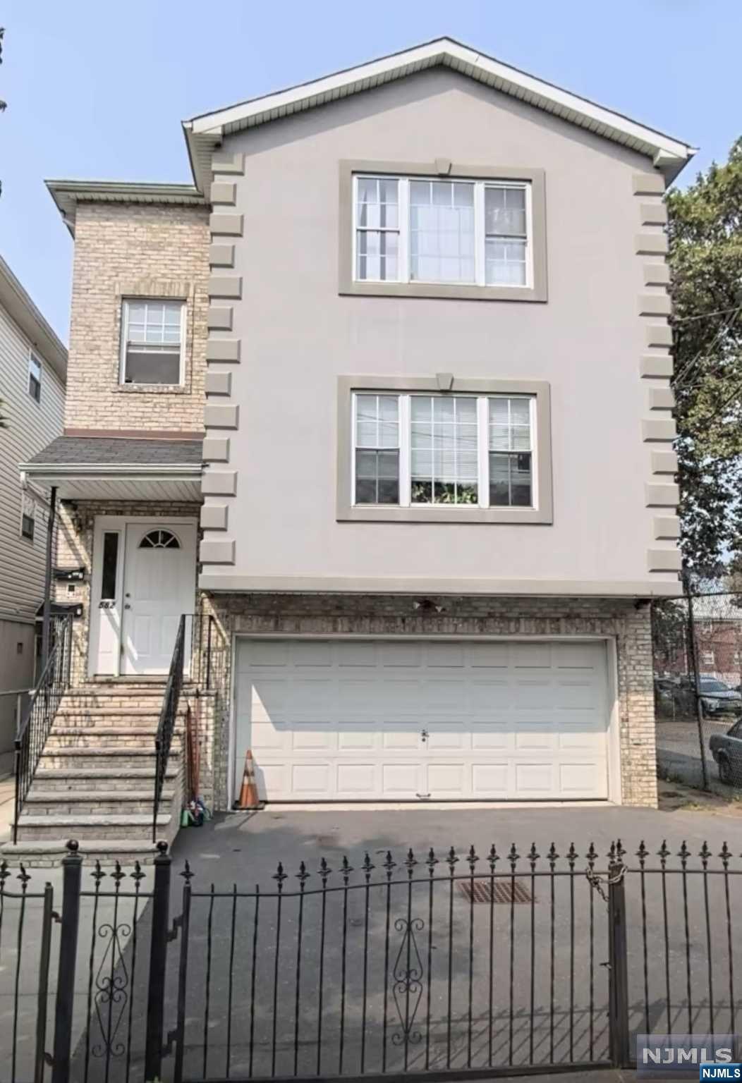 582-584 3rd Street, Newark NJ — listing photo