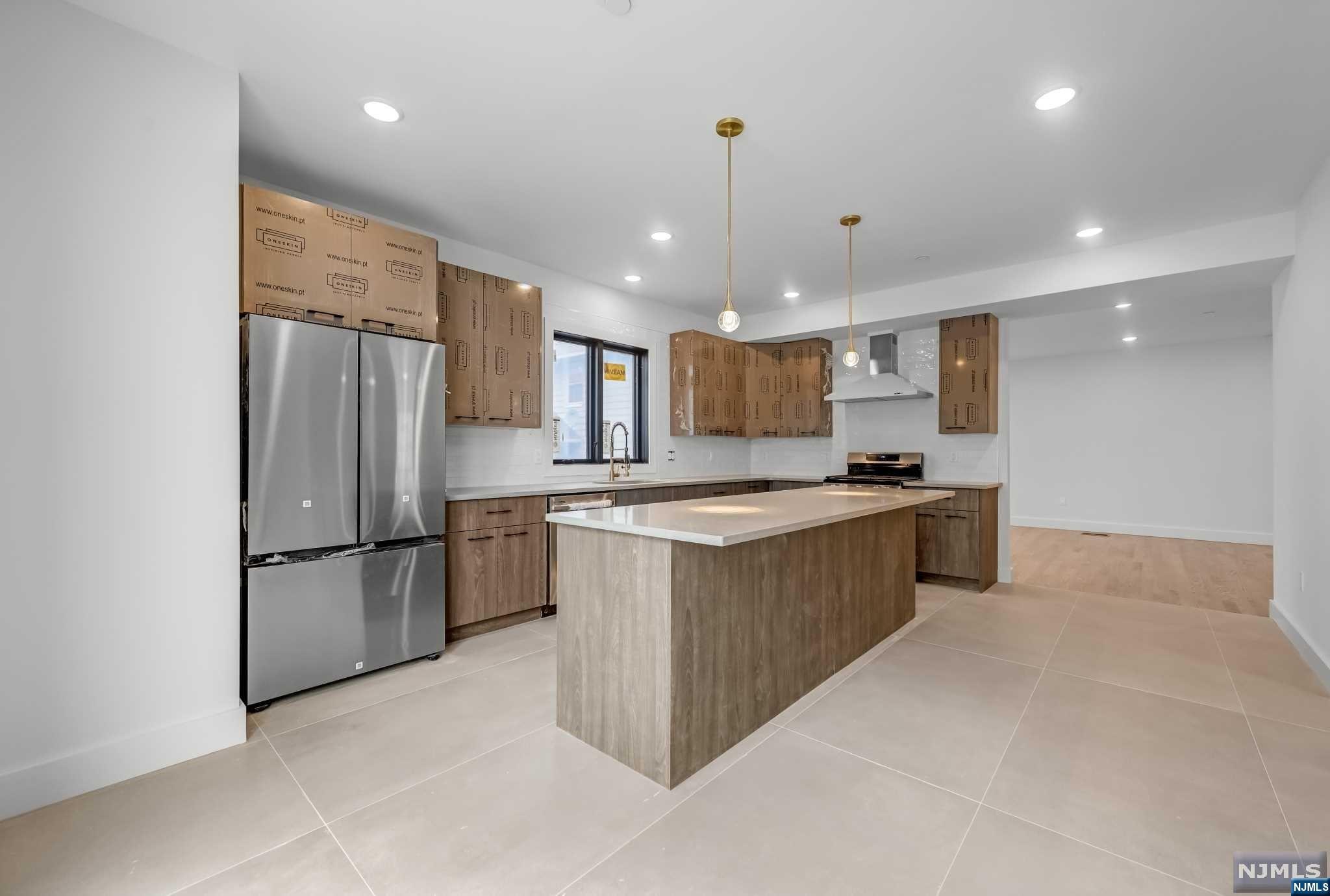 109 Henry Avenue #B — photo 15