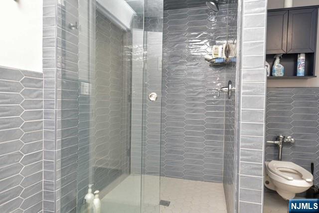 2 Forest Avenue, Oradell, NJ, 07649