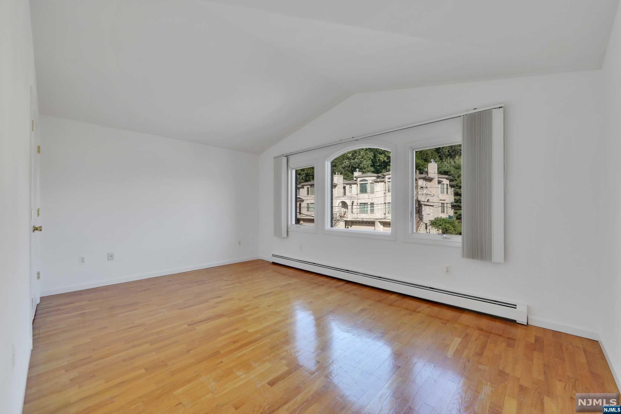539B 3rd Street #B — photo 20