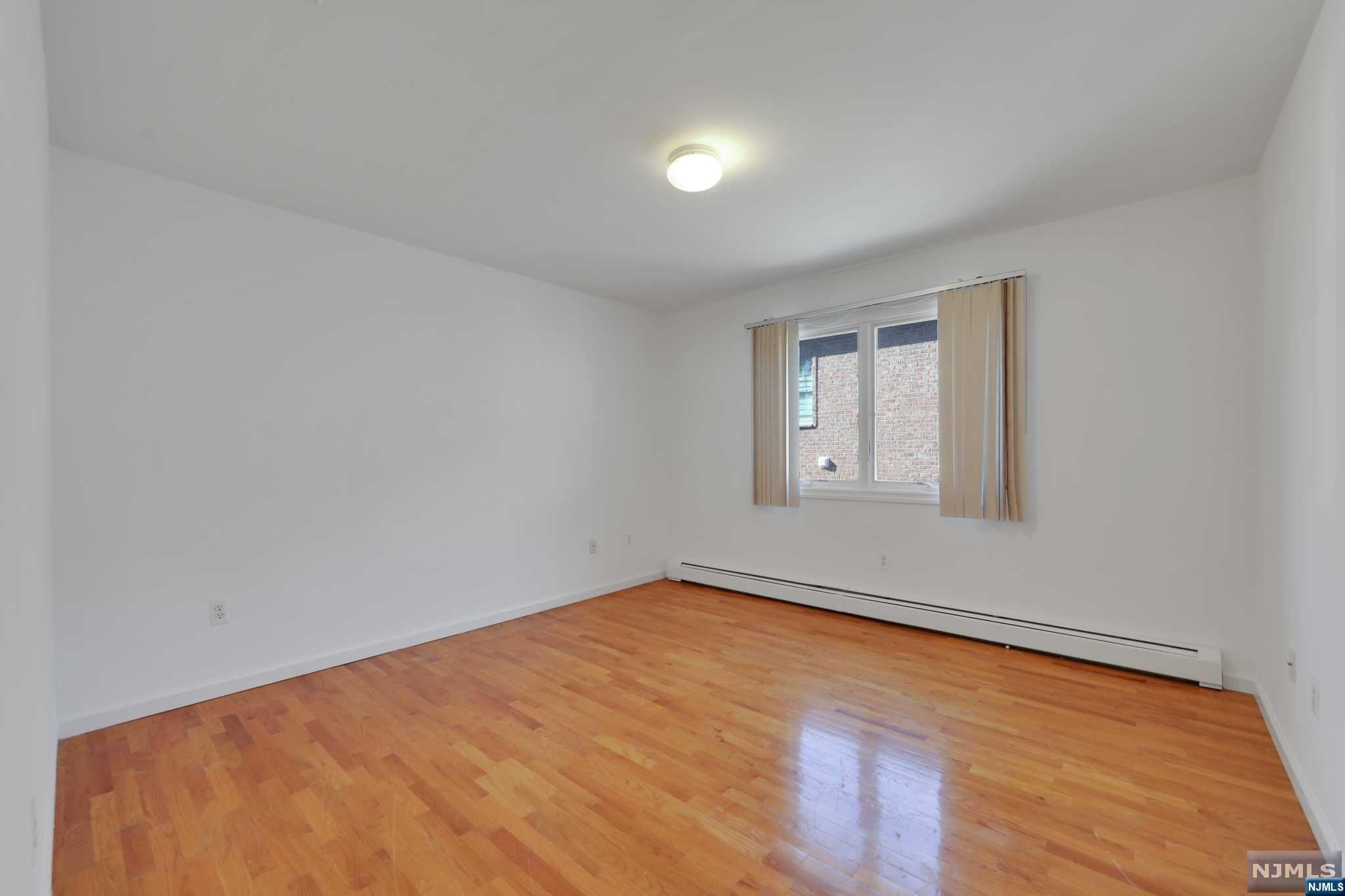 539B 3rd Street #B — photo 21