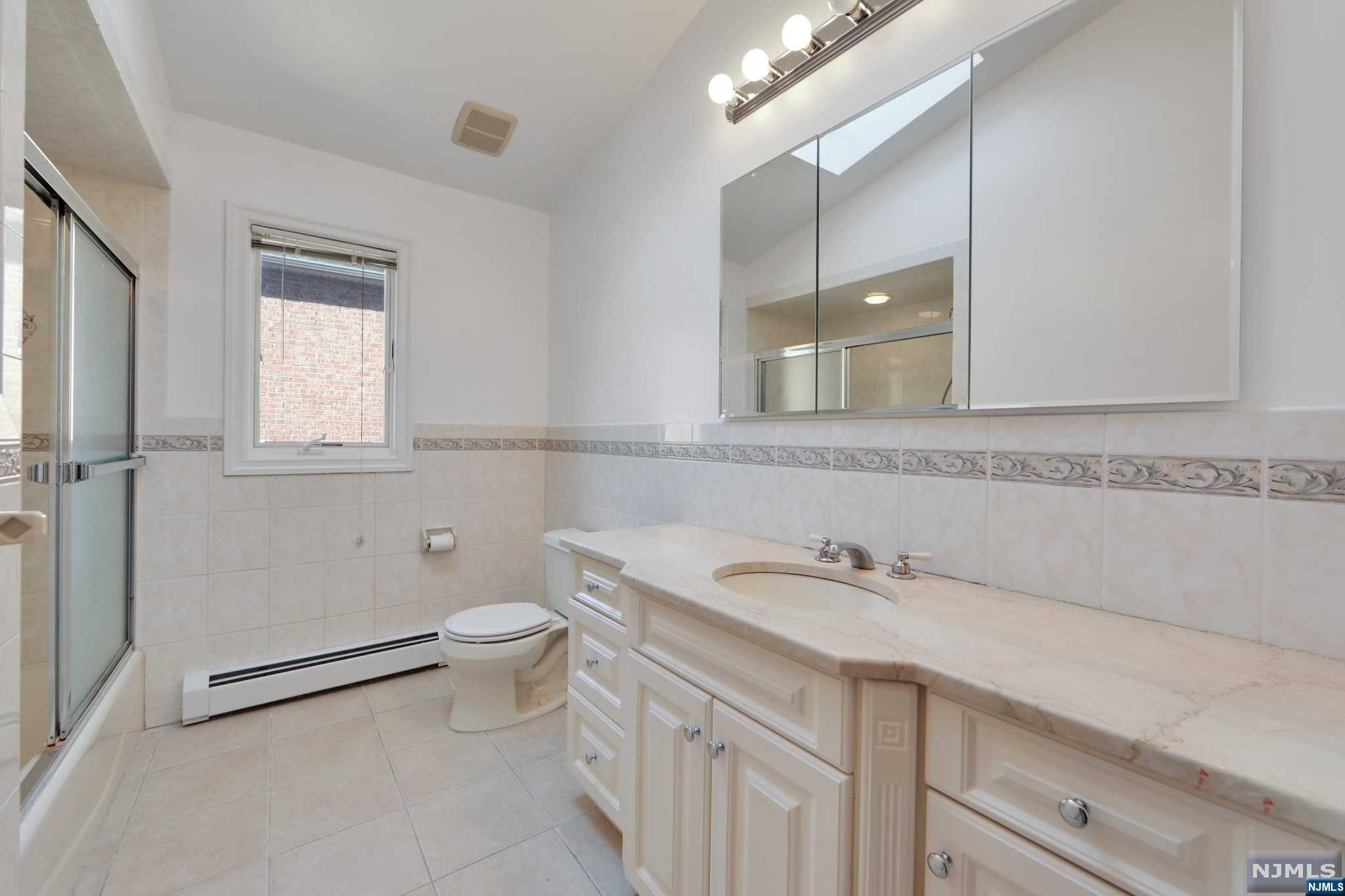 539B 3rd Street #B — photo 22