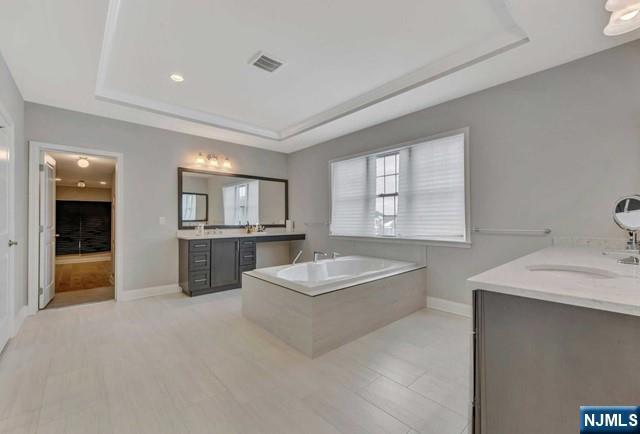 15 Roxbury Road — photo 33