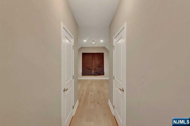 15 Roxbury Road — photo 34