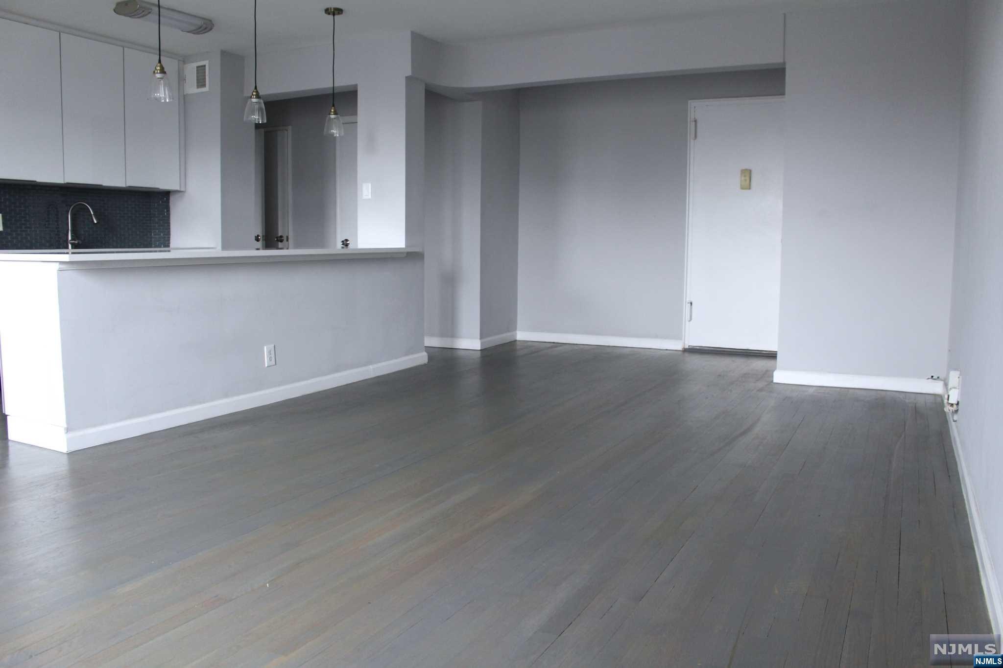 Photo 3 of Condominium at 2160 Center Ave #5H, Fort Lee, NJ 07024 | MLS# 24026725 |  | Sold on 2024-10-25