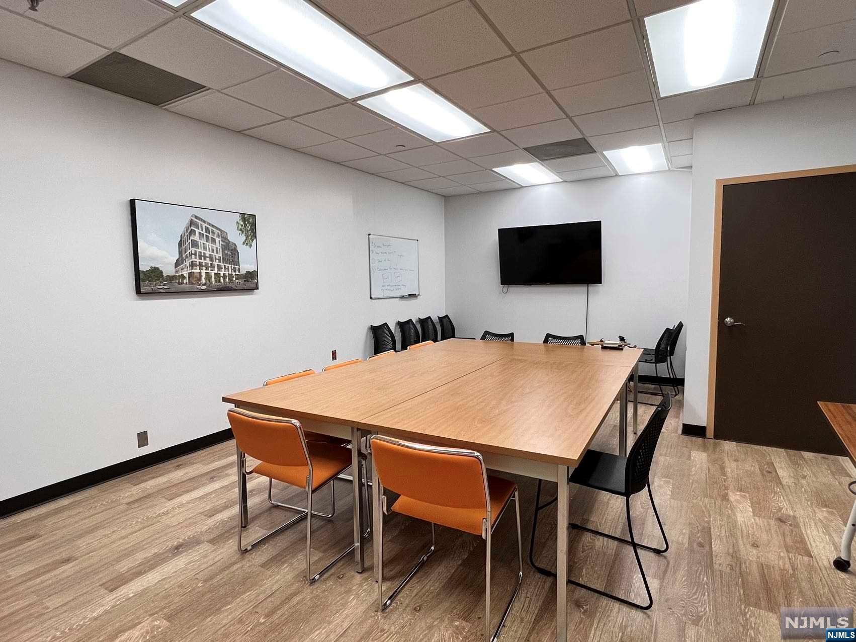 27 Bleeker Street 207 - Photo 2