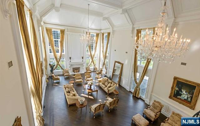 51 Chestnut Ridge Road