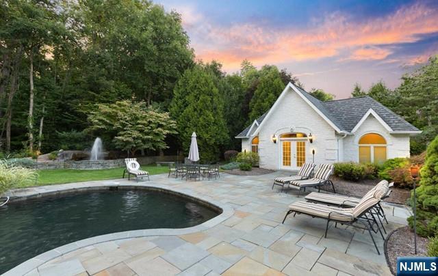 51 Chestnut Ridge Road