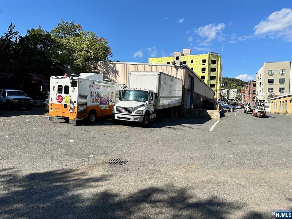 70 - 96 Levine Street - Photo 4