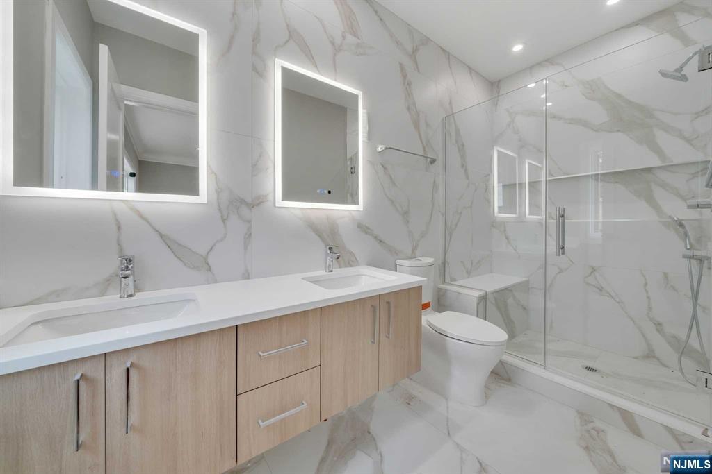 475 Oakdene Avenue #2 — photo 20