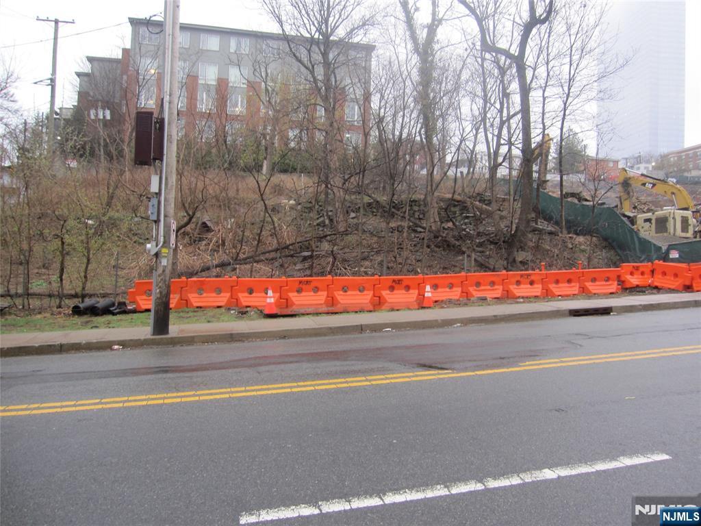 45 Main Street, Fort Lee NJ — listing photo