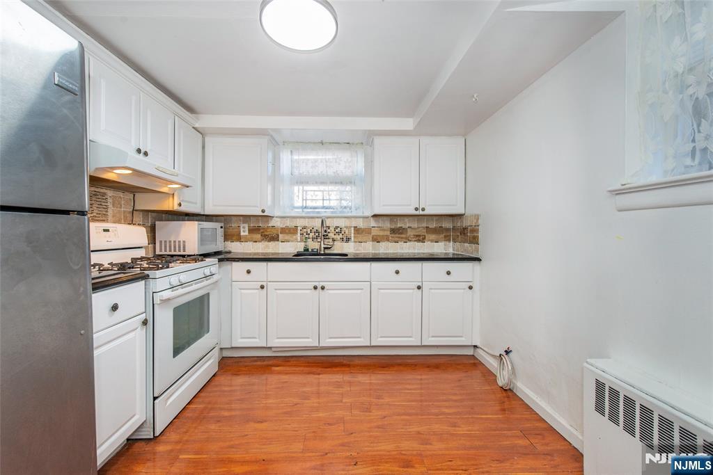 Photo 2 of Condominium at 2430 8th Street #DB, Fort Lee, NJ 07024 | MLS# 25000775 |  | Sold on 2025-05-12
