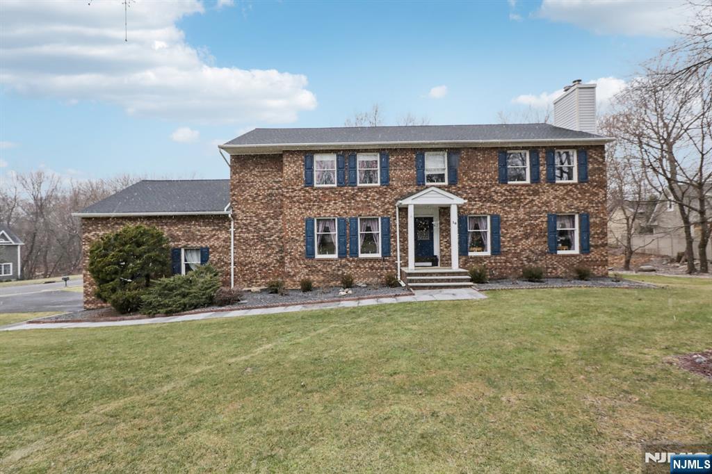 18 Lisa Ct