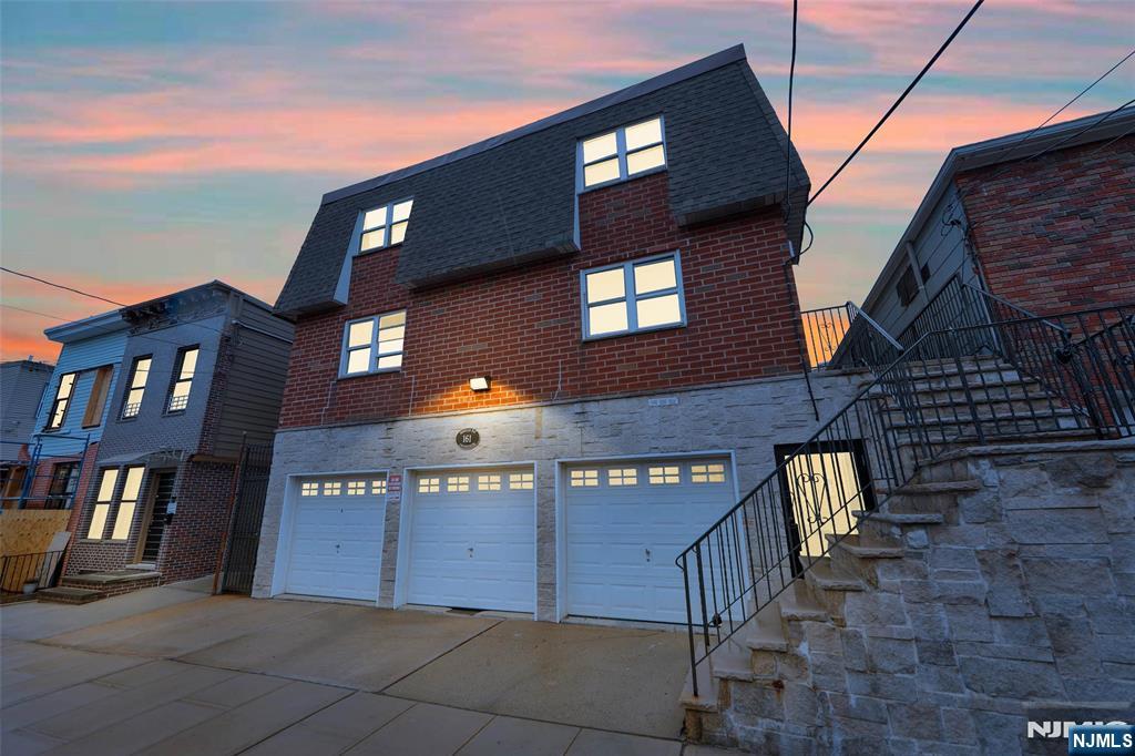 161 18th 4C - Photo 1