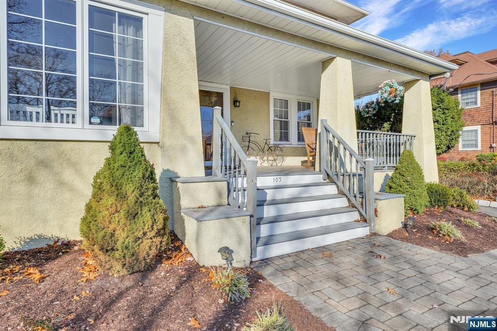 Photo 4 of Single Family Residence at 103 3rd Avenue, Little Falls, NJ 07424 | MLS# 25005142 |  | Sold on 2025-03-31