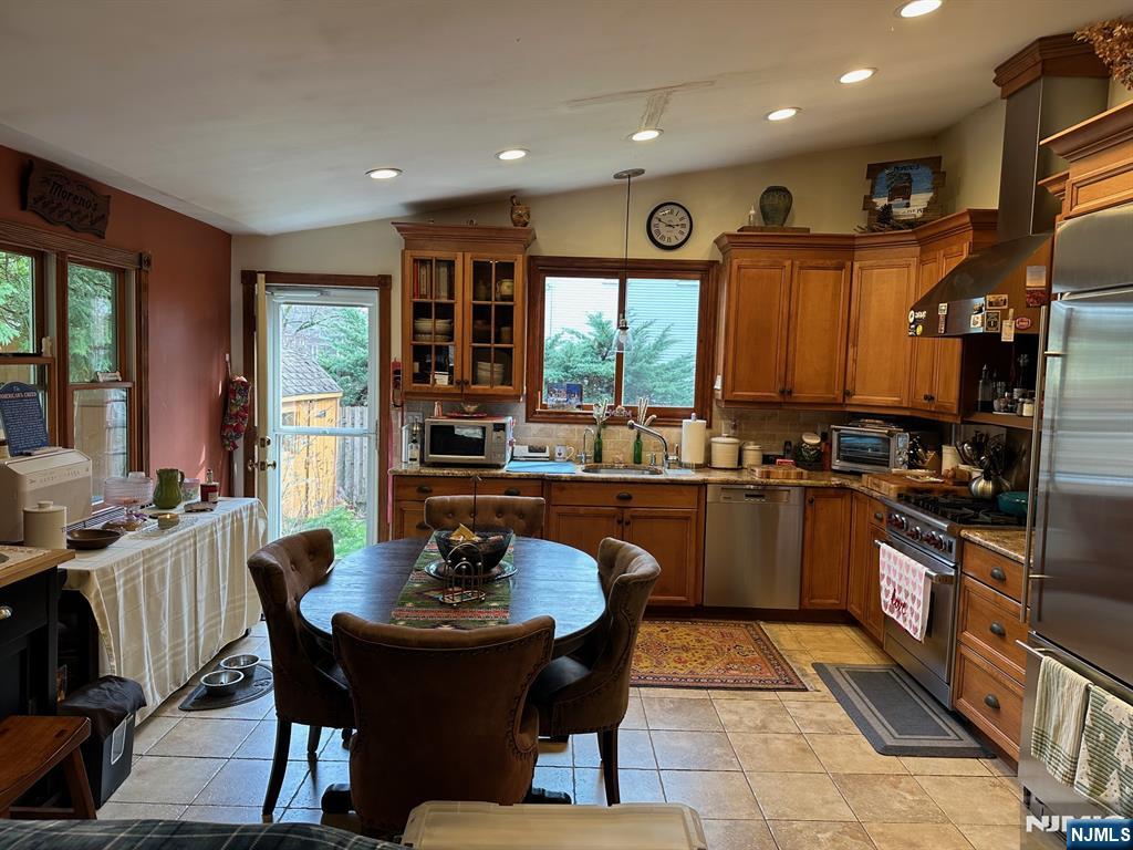 57A W Fairview Avenue