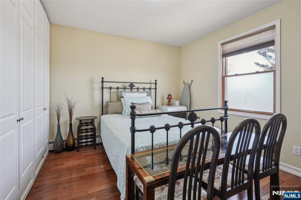 220 Webster Avenue — photo 28