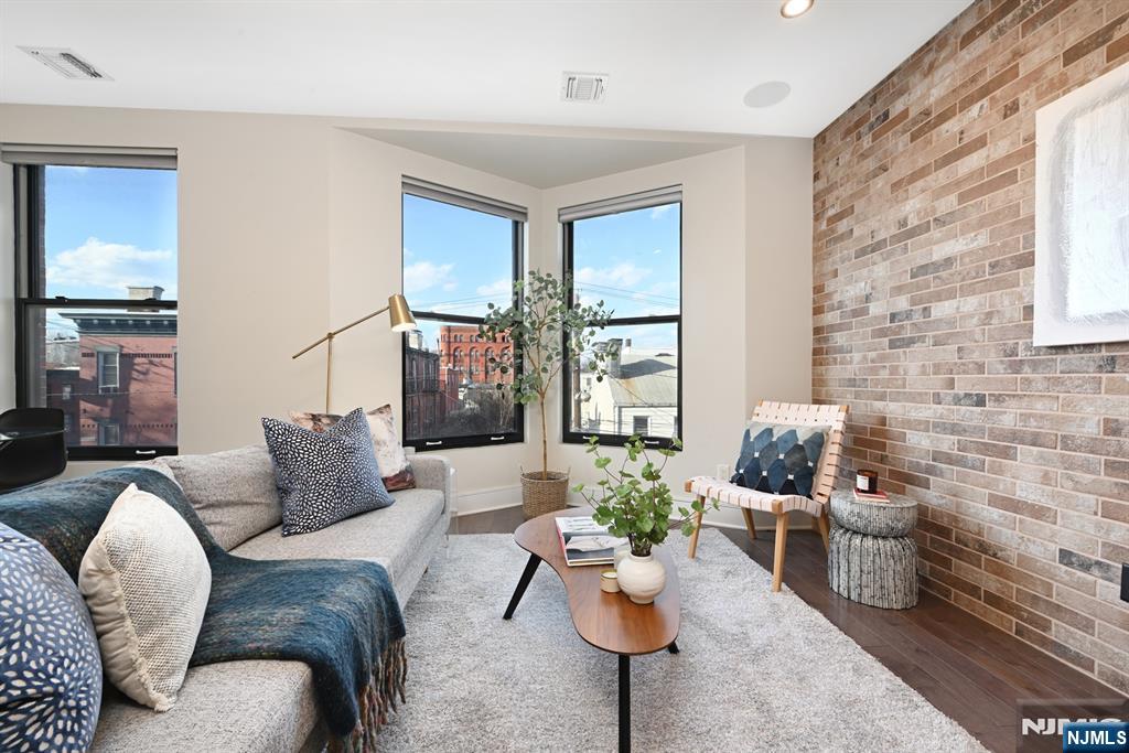 Photo 1 of Condominium at 227 4th Street #301, Jersey City, NJ 07302 | MLS# 25009038 |  | Sold on 2025-05-22