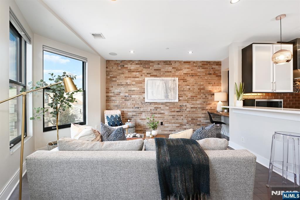 Photo 4 of Condominium at 227 4th Street #301, Jersey City, NJ 07302 | MLS# 25009038 |  | Sold on 2025-05-22