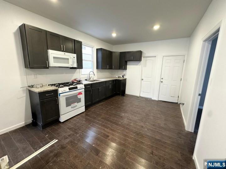 105 7th Street 1 - Photo 2