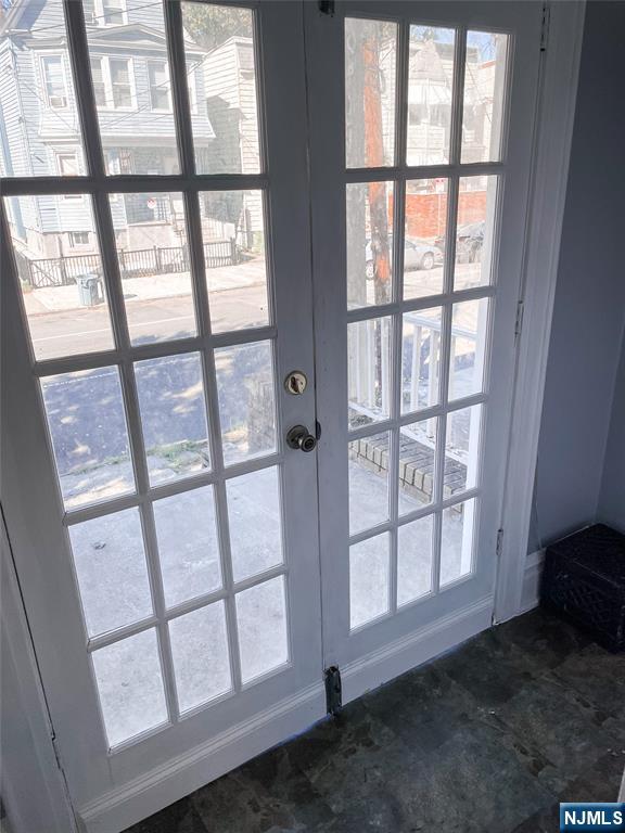 596 19th Street - Photo 3