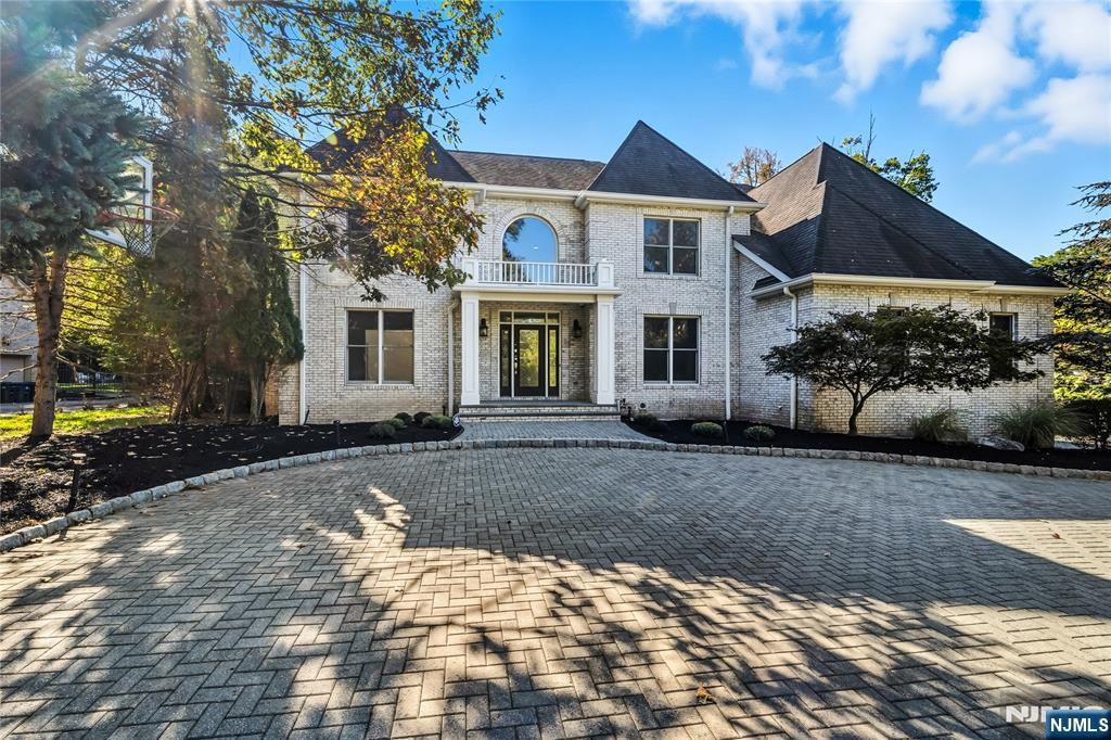 32 Moeser Place - Photo 2