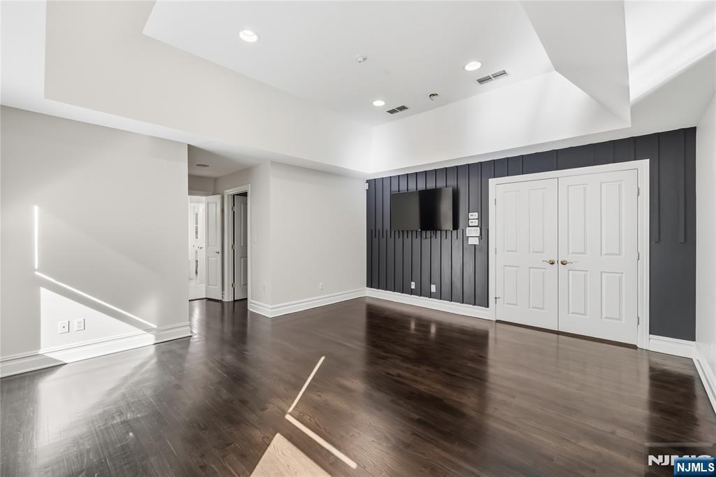 32 Moeser Place — photo 25