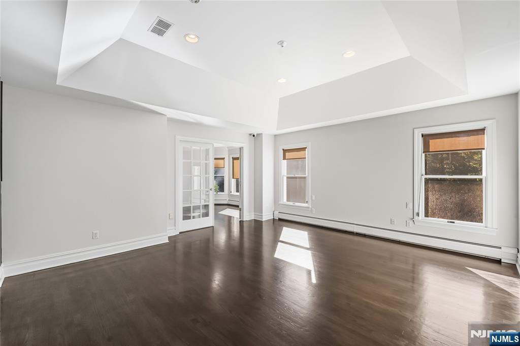 32 Moeser Place — photo 27