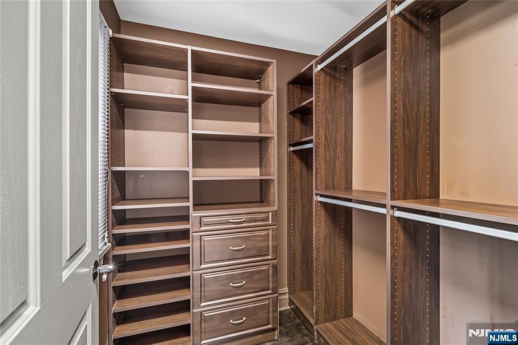 32 Moeser Place — photo 31