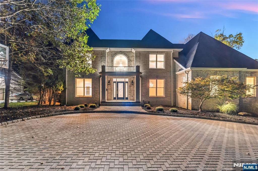 32 Moeser Place - Photo 5