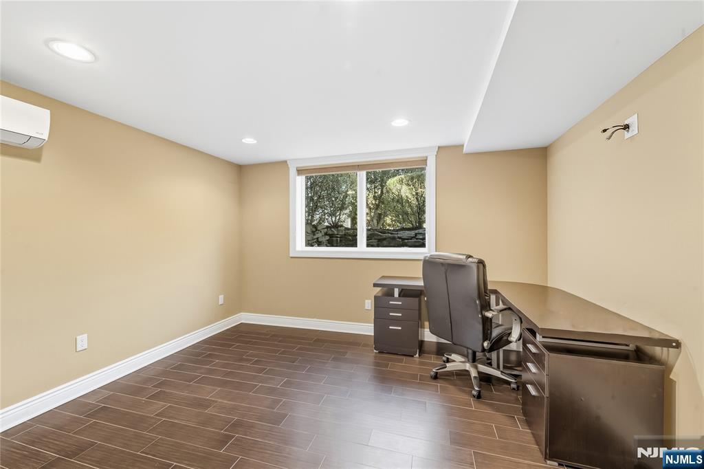 32 Moeser Place — photo 42