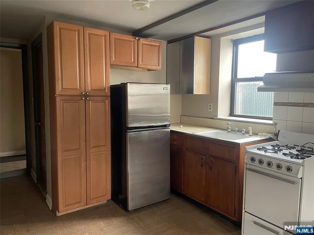 232-230 Anderson Avenue 1A - Photo 1