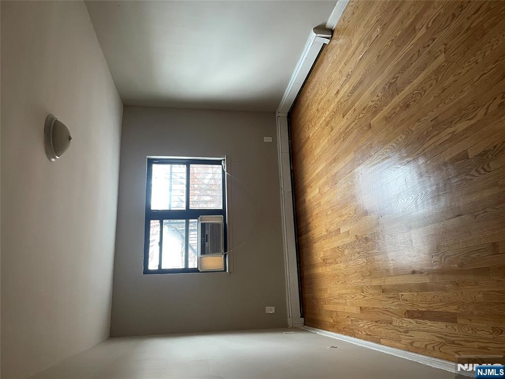 232-230 Anderson Avenue 3A - Photo 5