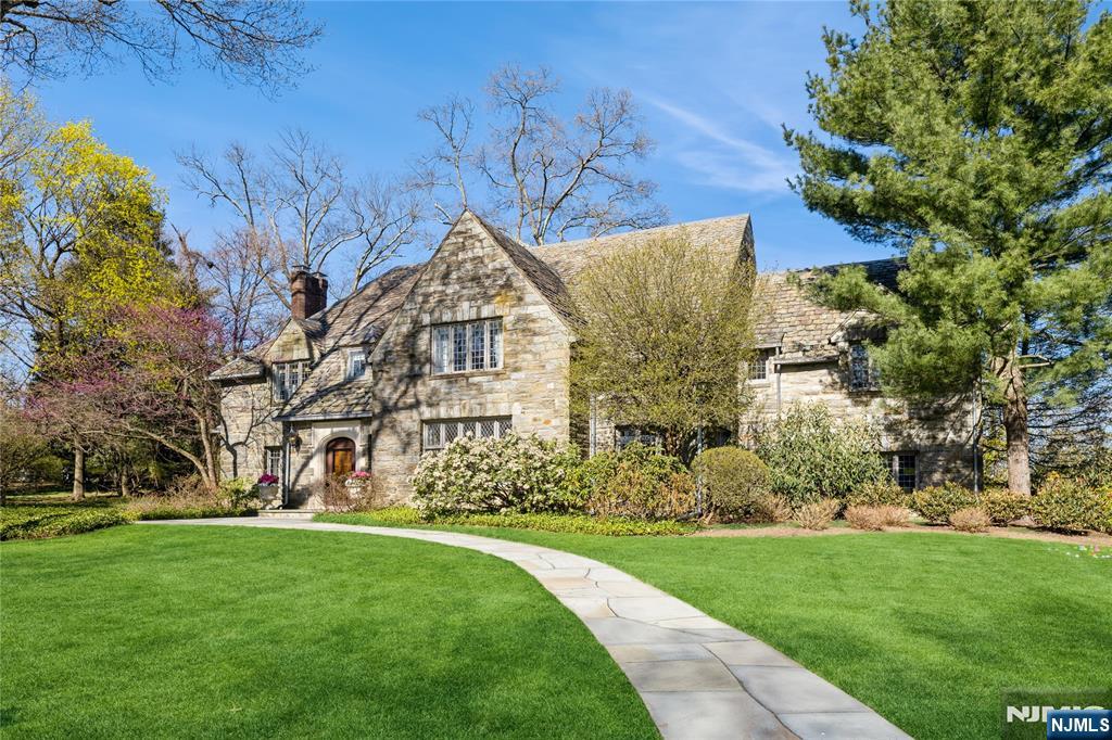 5 Beechtree Lane - Photo 1