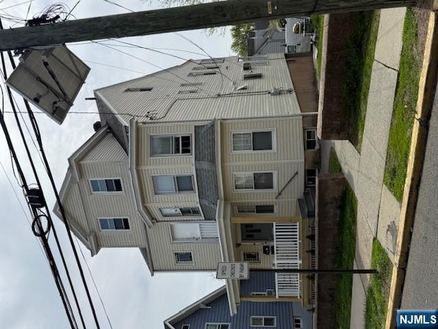 185 Brown Ave