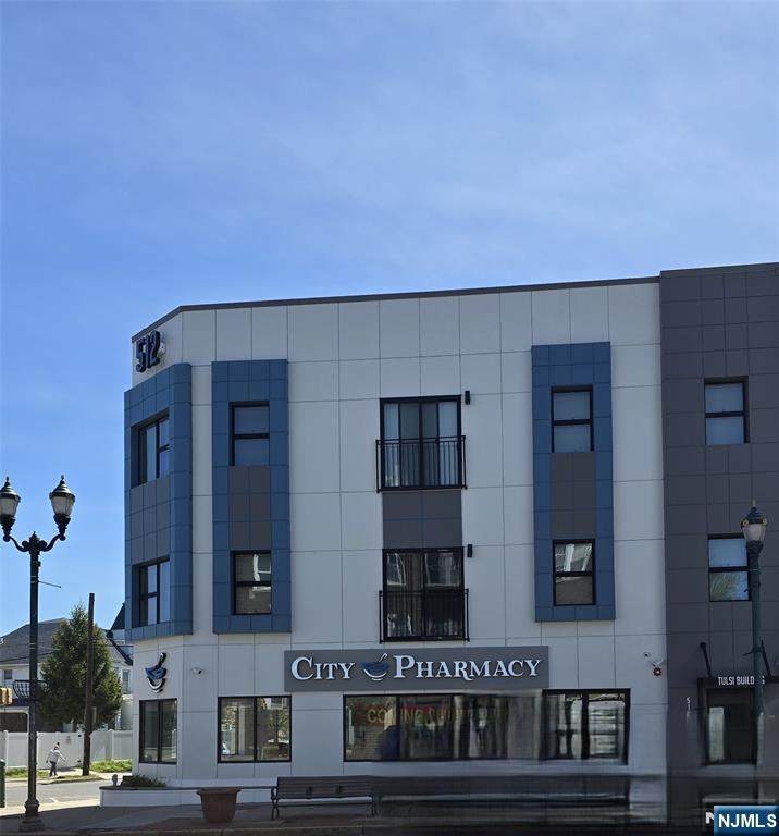 512 Kearny Avenue 202 - Photo 2