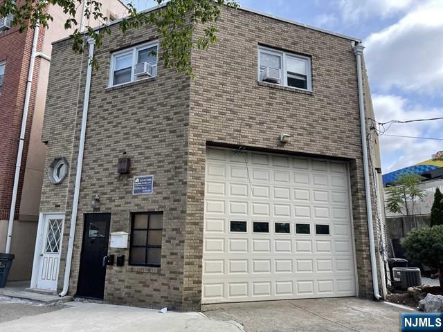 203 E Ruby Avenue - Photo 1