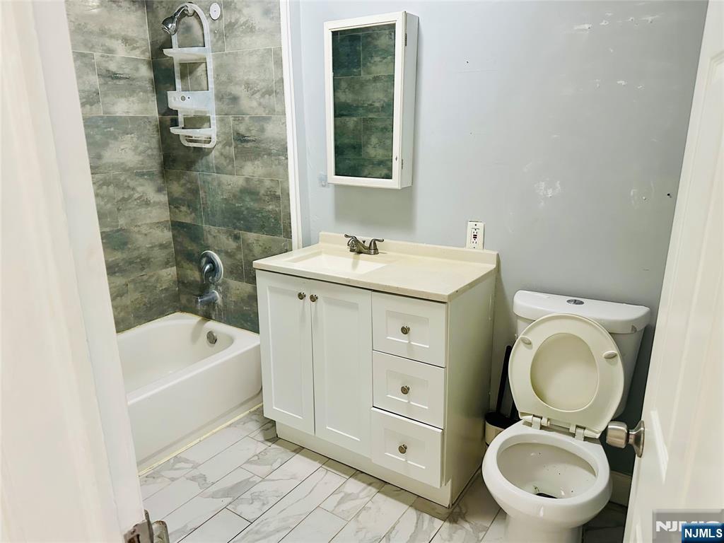 266 9th Street - Photo 3