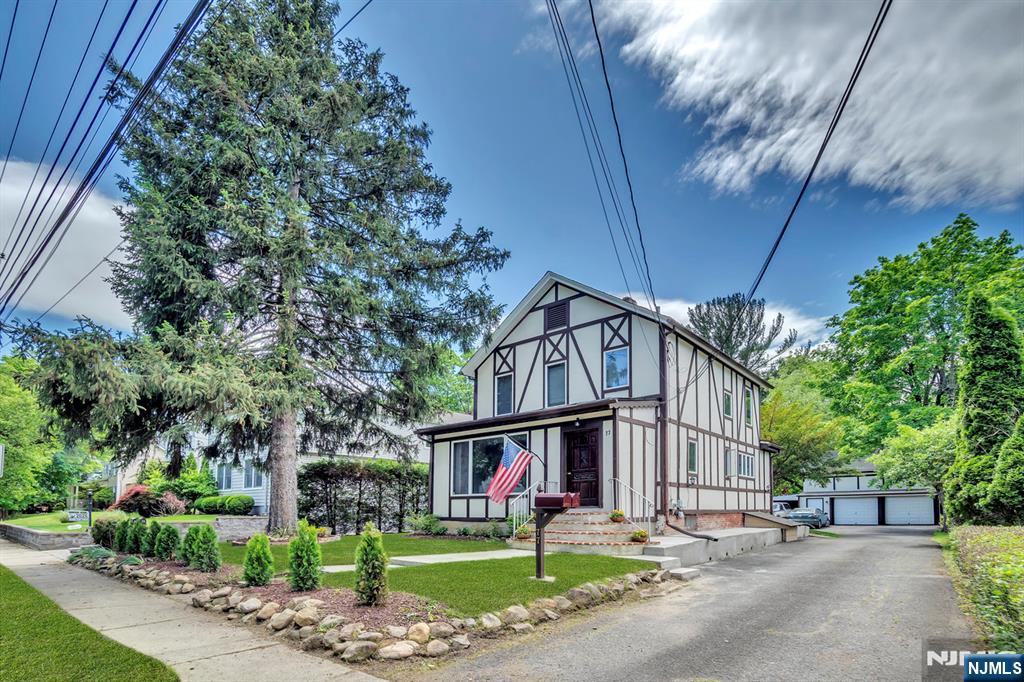 77 Myrtle Avenue - Photo 3
