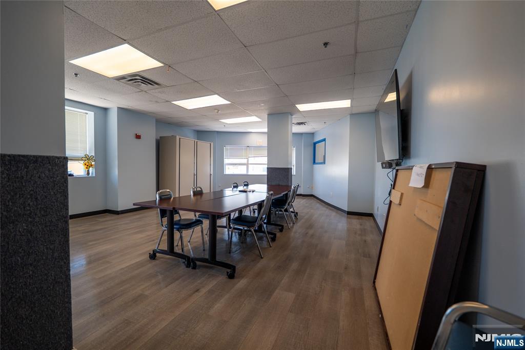 202 N Texas Avenue - Photo 5