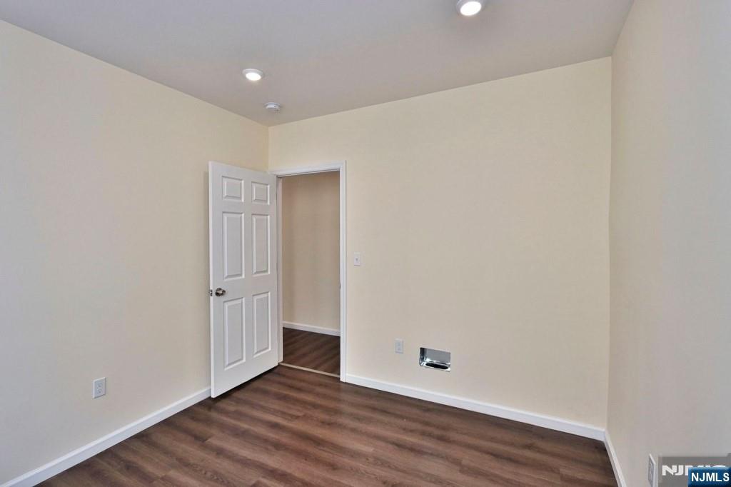 183 Bergen Turnpike - Photo 4