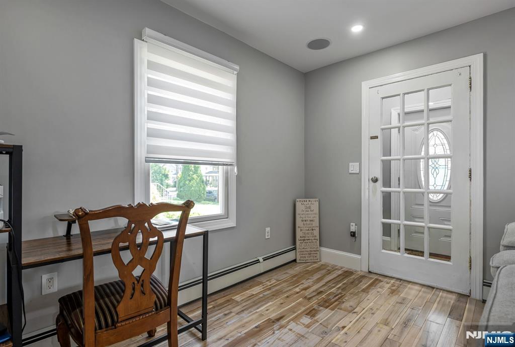 1268 Longfellow Avenue - Photo 5