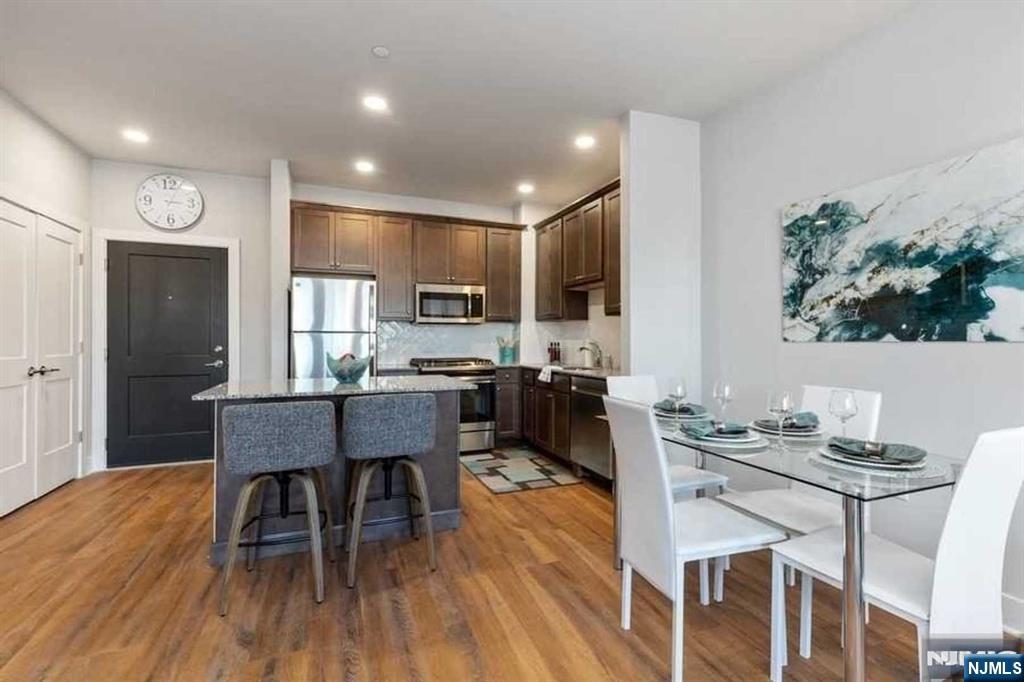 502 Van Bussum Avenue 312B - Photo 1