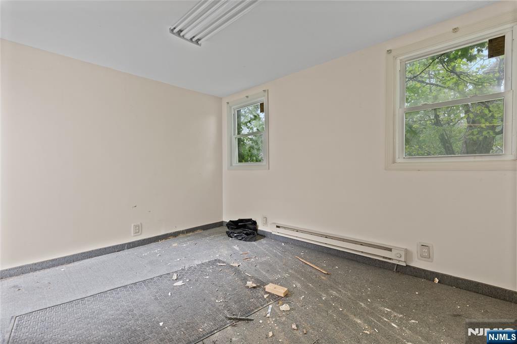 15 Hamburg Turnpike — photo 11