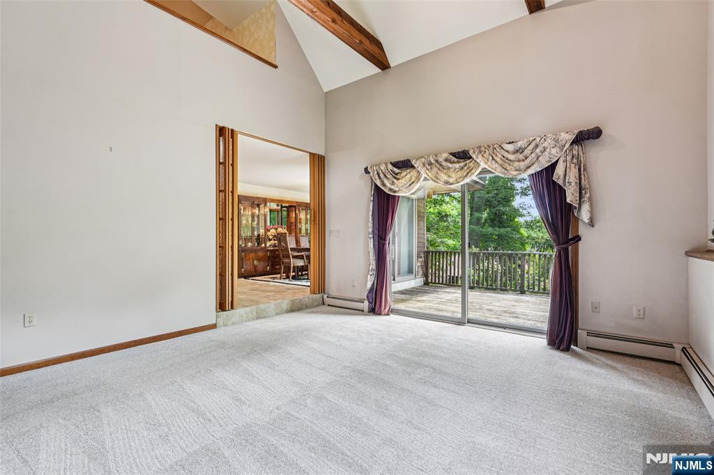 1 Lookout Road