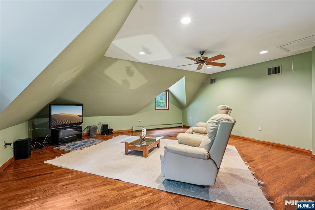 1 Lookout Road