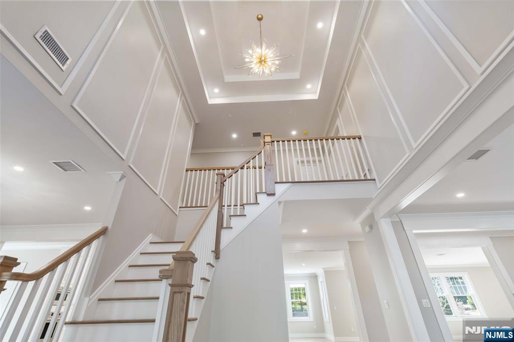 520 Clinton Avenue - Photo 2