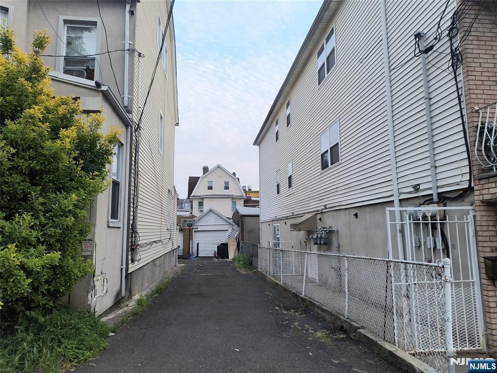 137-139 76th - Photo 4