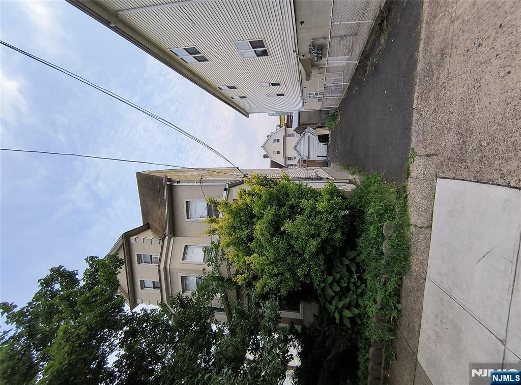 137-139 76th - Photo 5